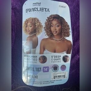 Outre Swirlista Lace Front Wig -Swirl 107- Sandy Blonde